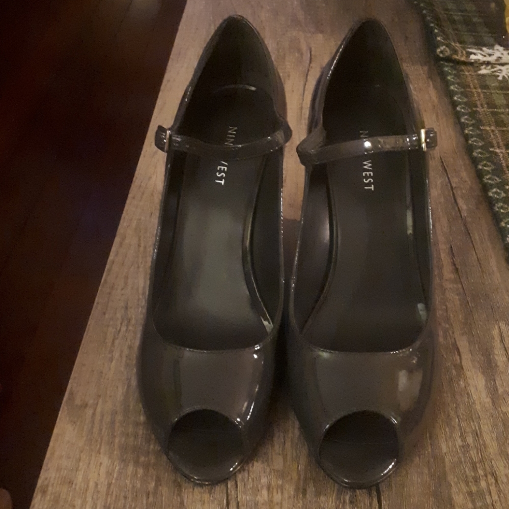 Ladies Shoes